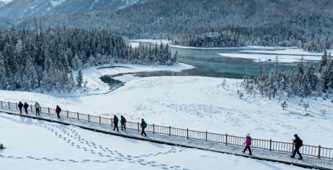景游：新疆旅行社定制喀纳斯喀什环线攻略新