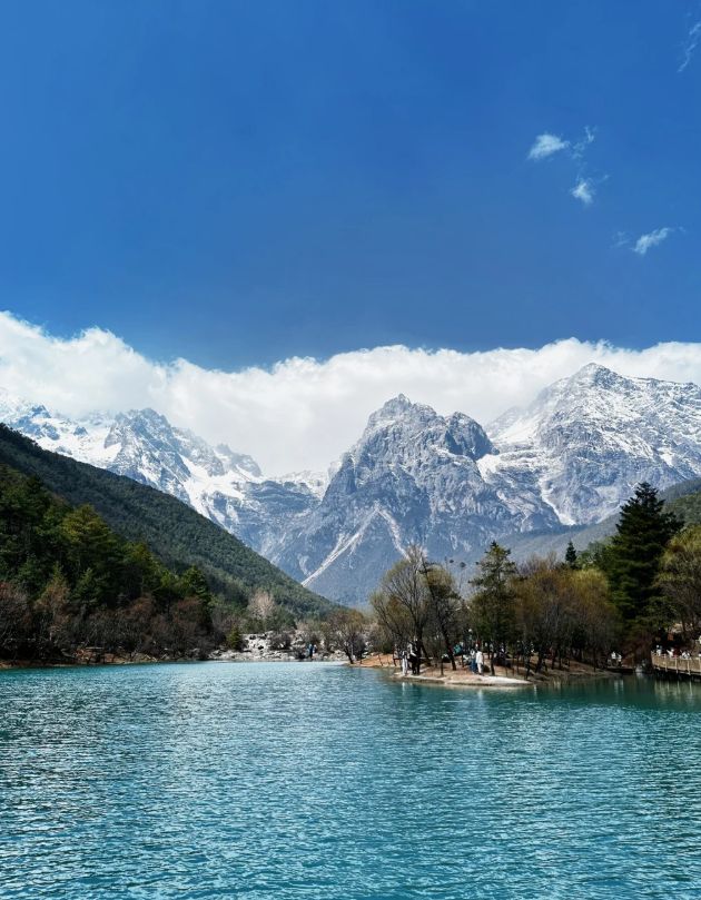 南私人导游服务价格表费用透明放心订澳门新葡京云南跟团游七天多少钱？云