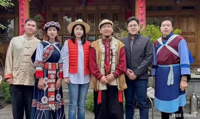 良缘新娘面相独特小腹隆起引猜测澳门新葡京app霍启仁丽江喜结(图2) 良缘新娘面相独特小腹隆起引猜测澳门新葡京app霍启仁丽江喜结(图2)